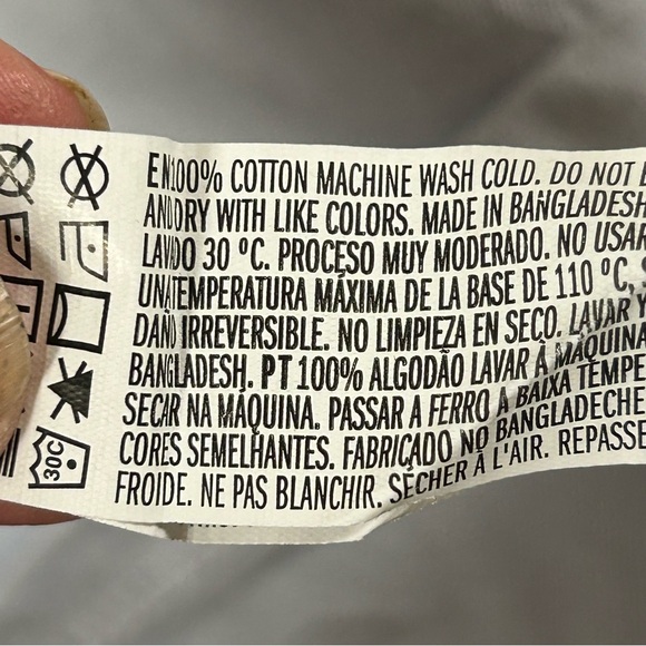 Amour World Tour 1997 Women’s Sz M cotton band T - Picture 6 of 8